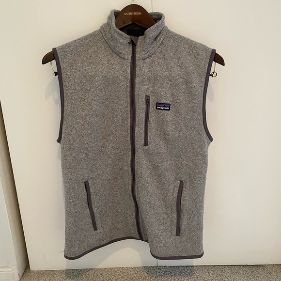 Men’s Patagonia Vest (lightly worn). - Picture 1 of 2